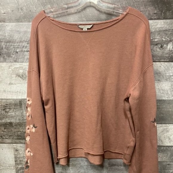 AMERICAN EAGLE Flare Flower Sleeve Sweatshirt Sweater Size: XL **EUC** - Picture 1 of 4